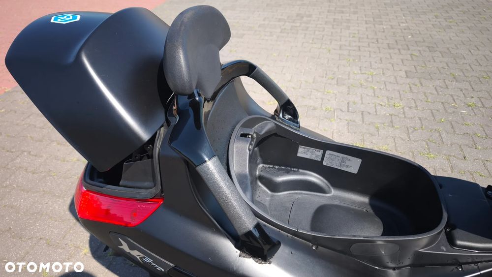 Piaggio Xevo - 2