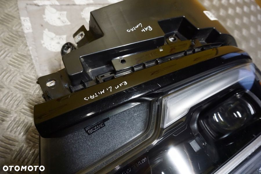 DODGE RAM 1500 LIMITED 2019- REFLEKTOR LAMPA LED PREMIUM BLACK PRAWA USA - 15