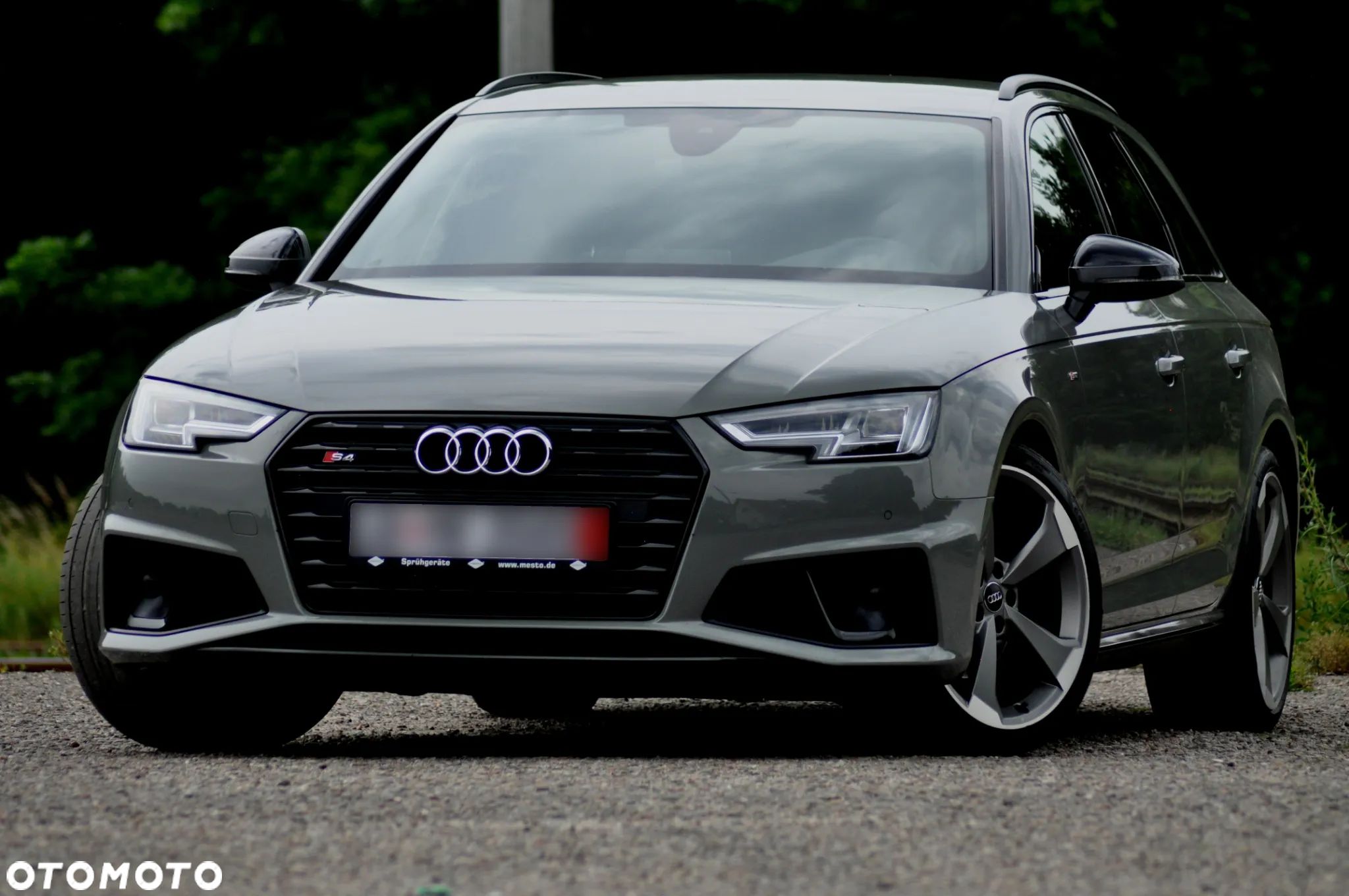 Audi A4 35 TDI S tronic - 1