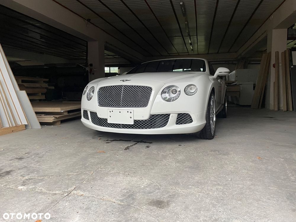 Bentley Continental GT W12 - 29