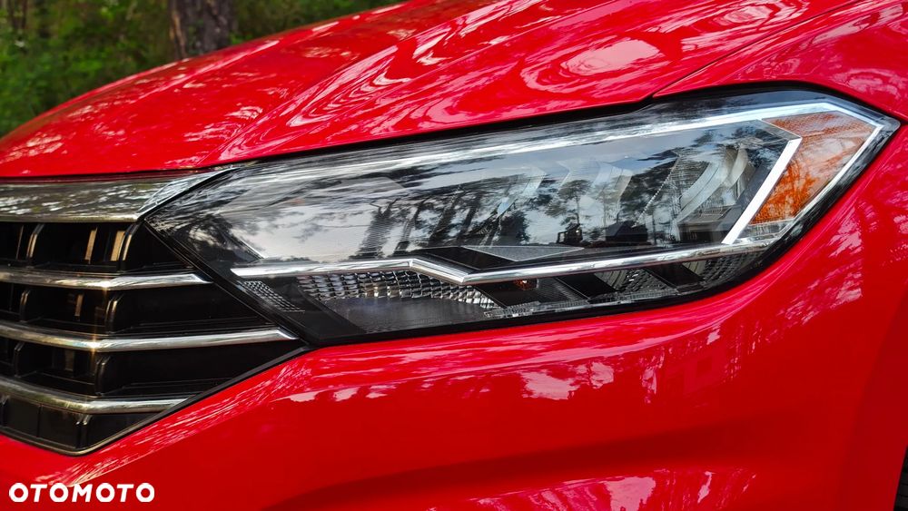 Volkswagen Jetta - 32