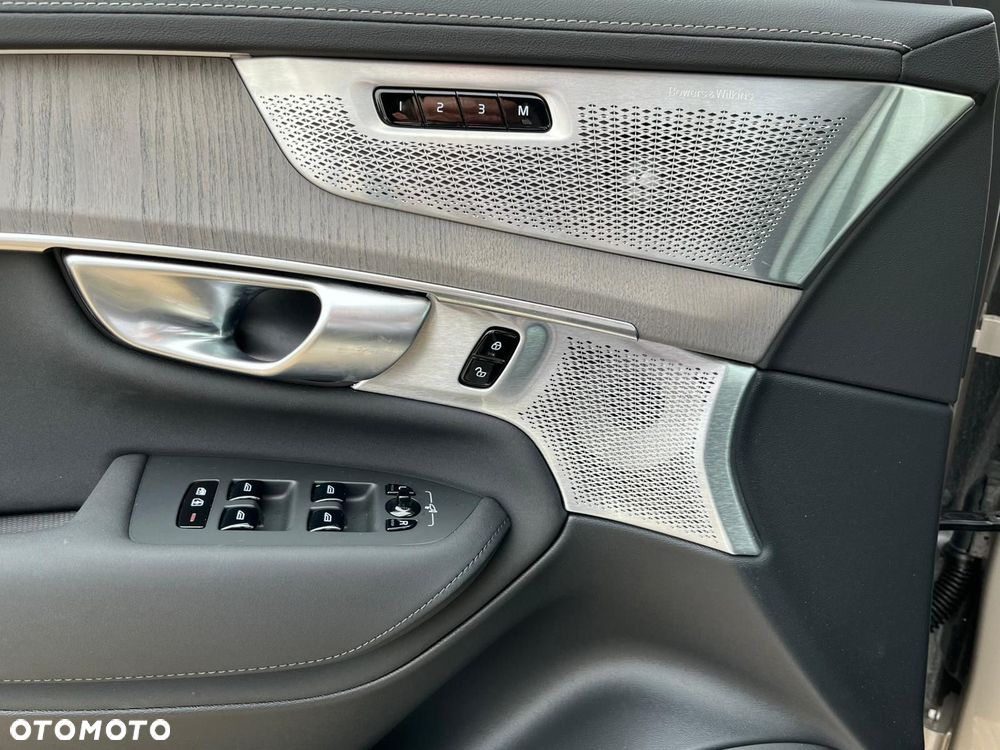 Volvo XC 90 - 19