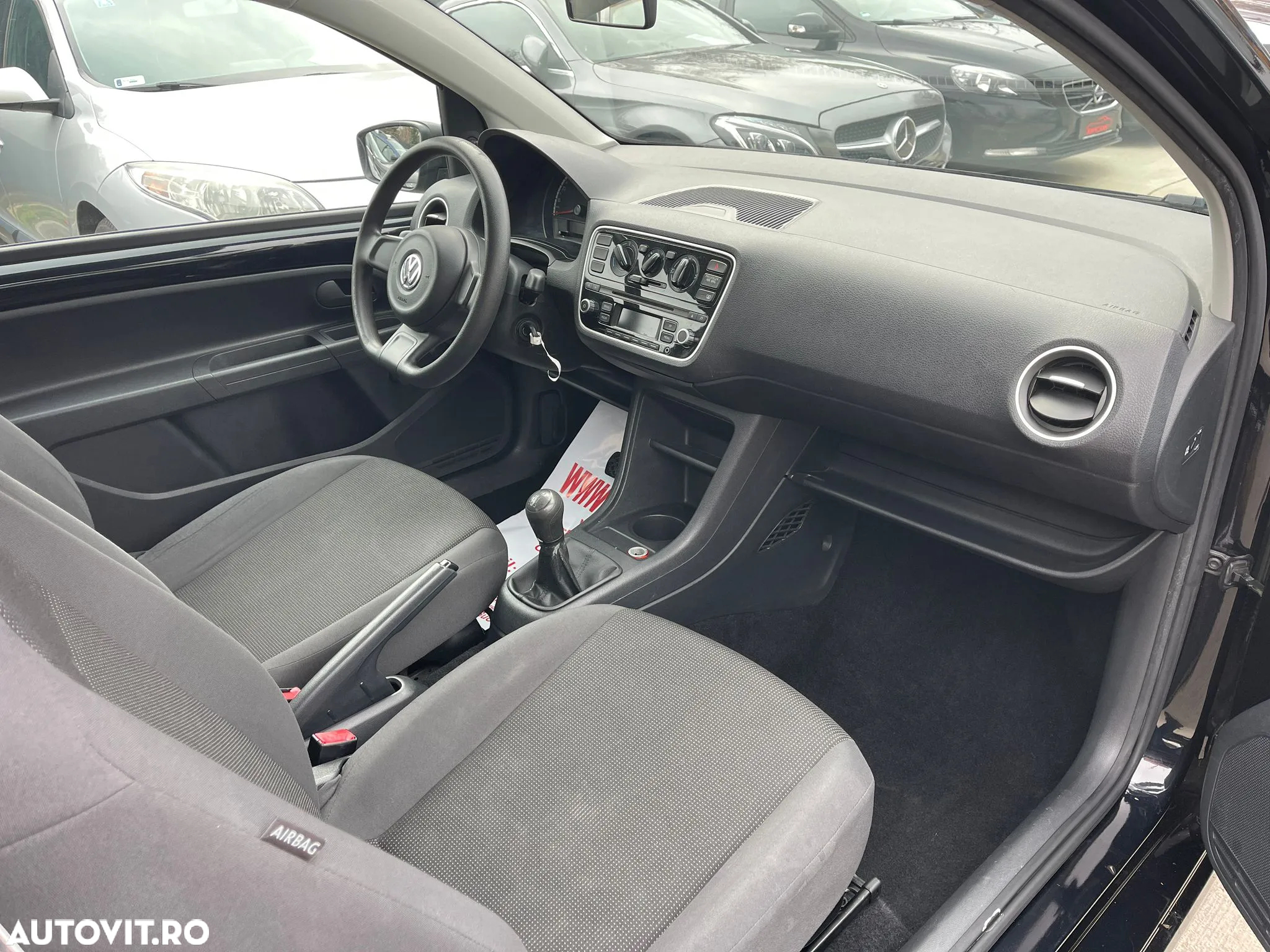 Volkswagen up! 1.0 Black - 6