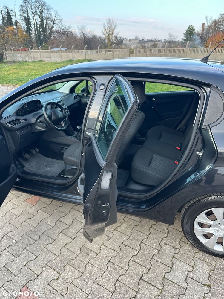Peugeot 208 1.4 VTi Allure - 5