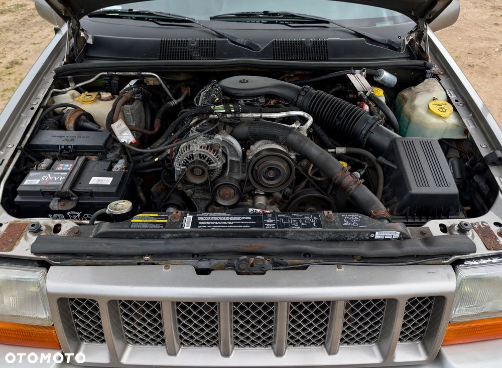 Jeep Grand Cherokee 5.9 Limited - 26