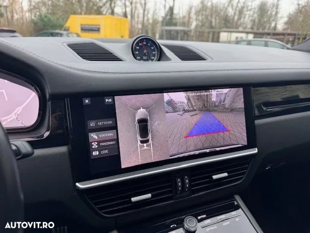 Porsche Cayenne Coupe S - 31