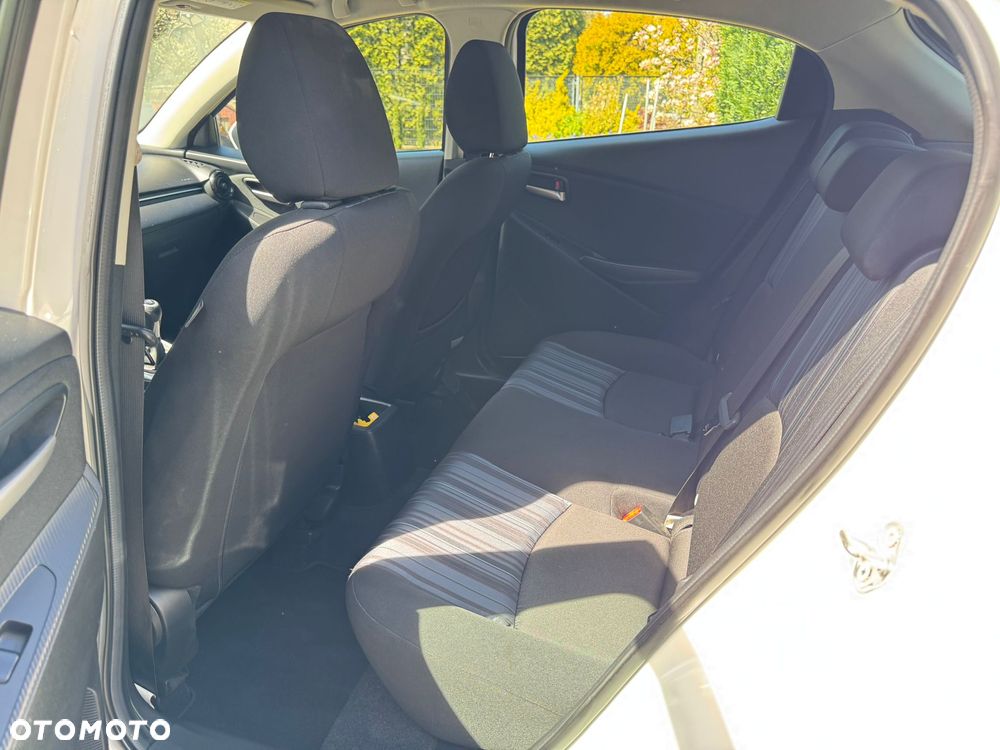 Mazda 2 - 13