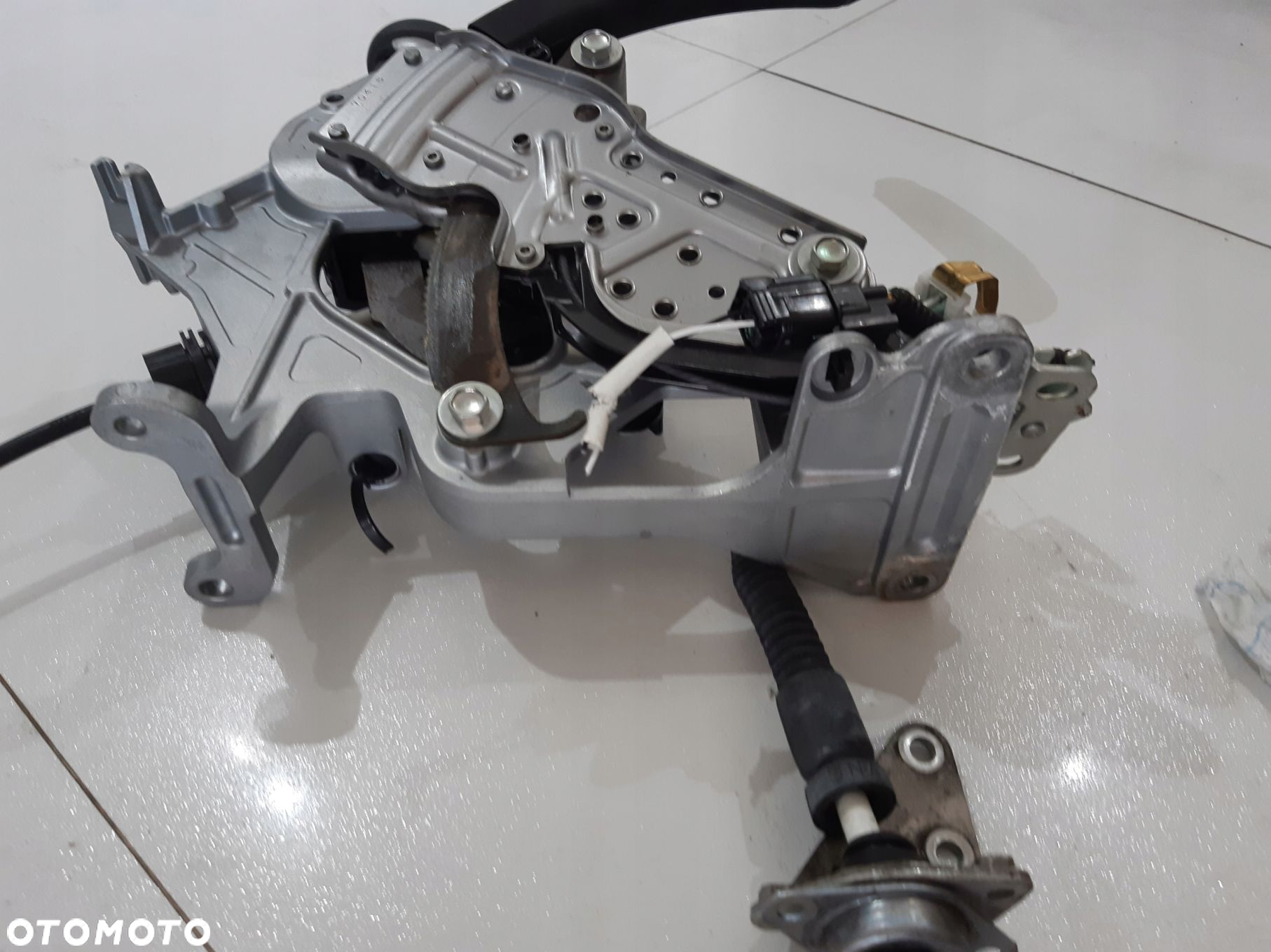 HONDA CIVIC VIII LEWAREK ZMIANY BIEGÓW AUTOMAT 1.3 - 7