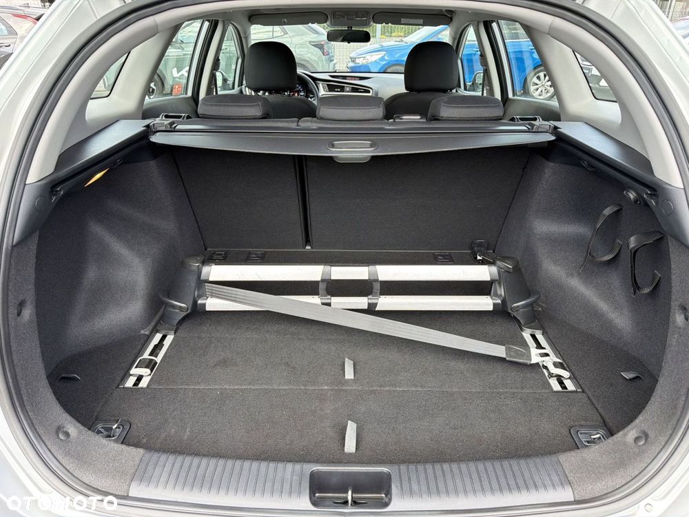 Kia Ceed 1.4 CRDi M - 22