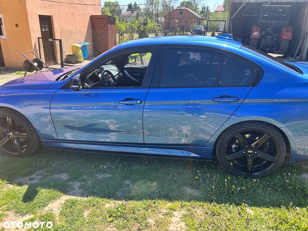 BMW Seria 3 318d M Sport EU6 - 7