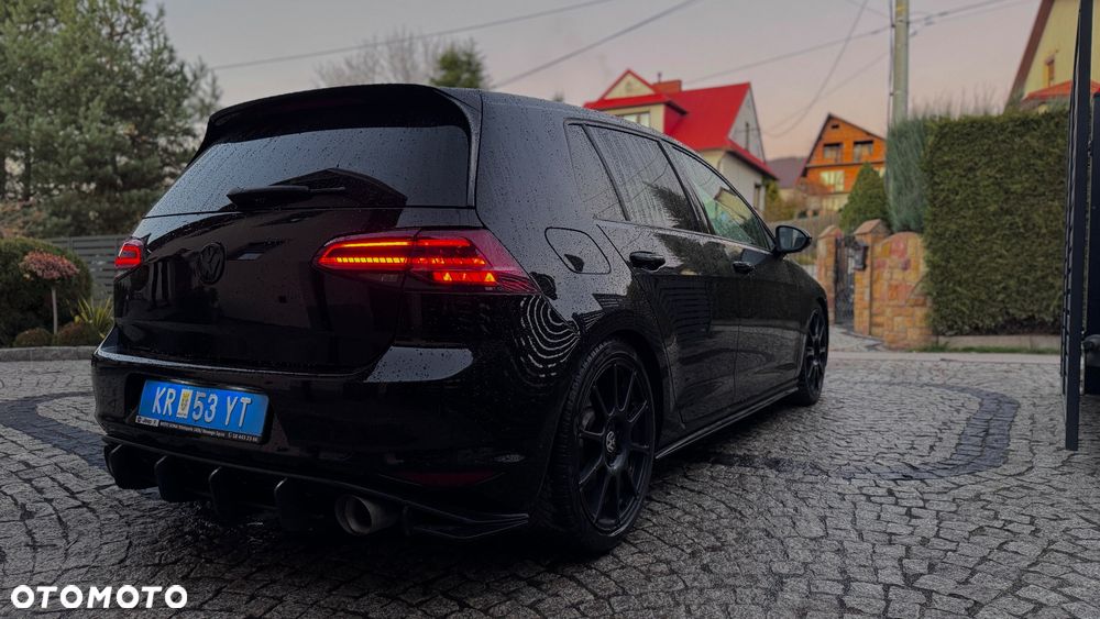 Volkswagen Golf VII 2.0 TDI BMT GTD - 12