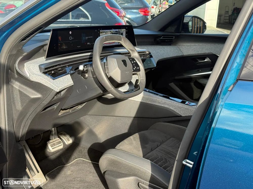 Peugeot 3008 1.2 Hybrid GT e-DCS6 - 24