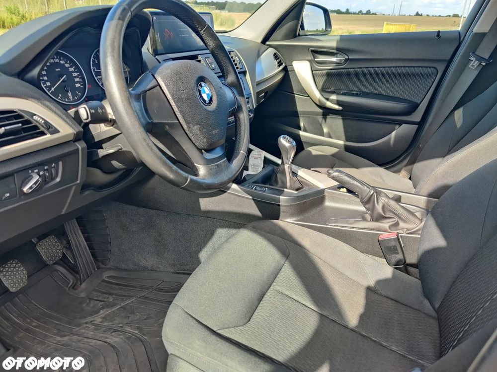 BMW Seria 1 116i - 12