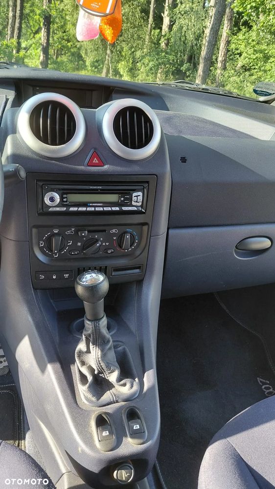 Peugeot 1007 - 15