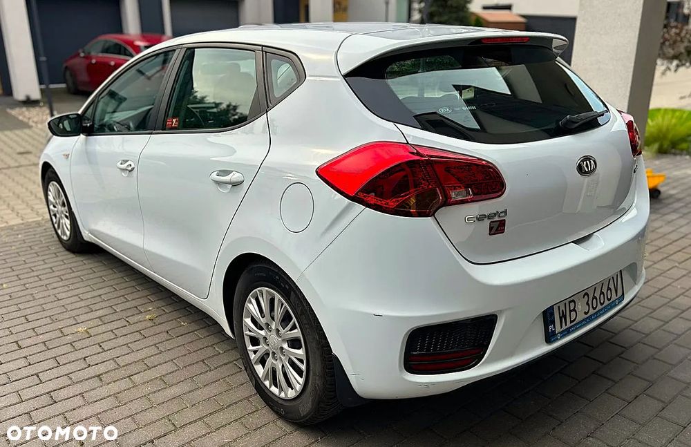 Kia Ceed Cee'd 1.4 CRDi M - 5
