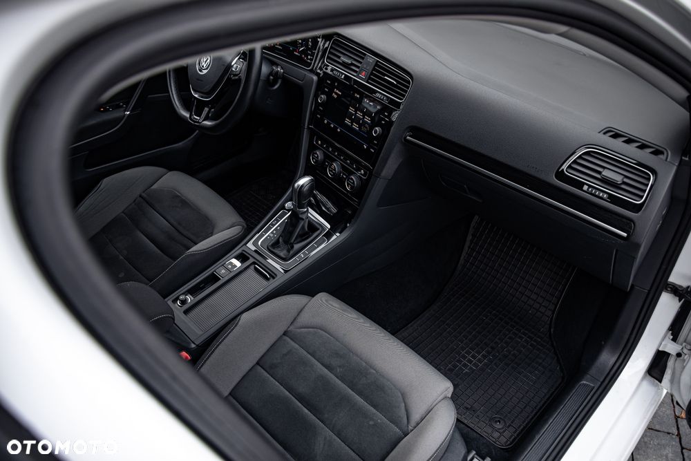 Volkswagen Golf 1.5 TSI BMT Evo Highline DSG - 22