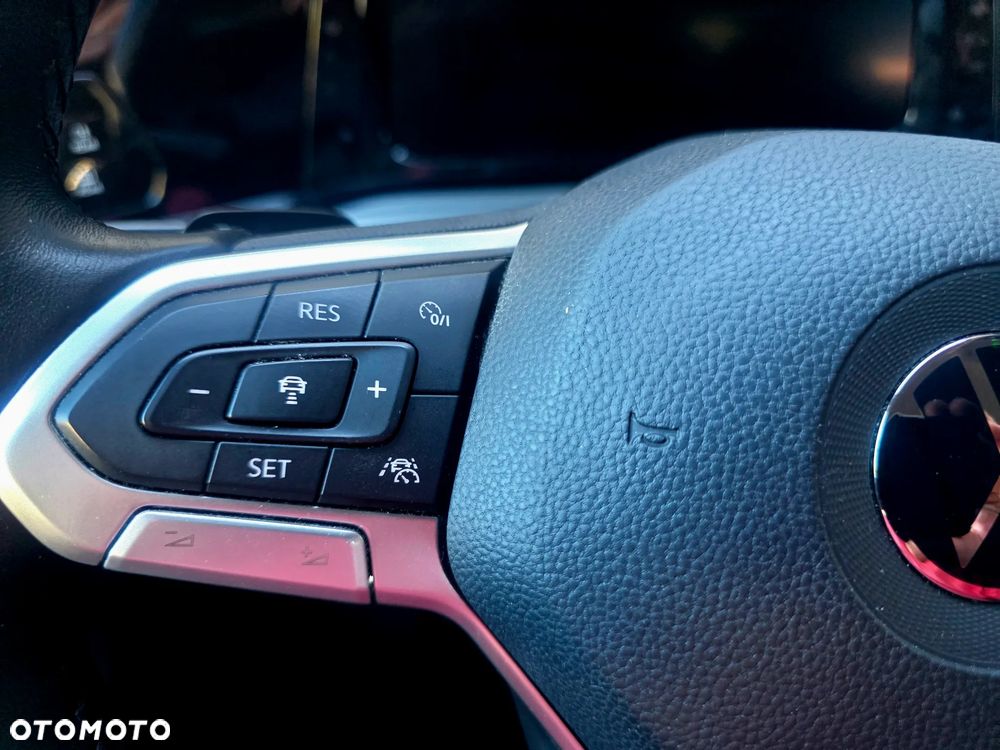 Volkswagen Golf - 17