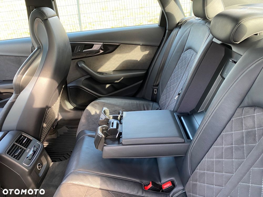 Audi S4 Limousine - 14