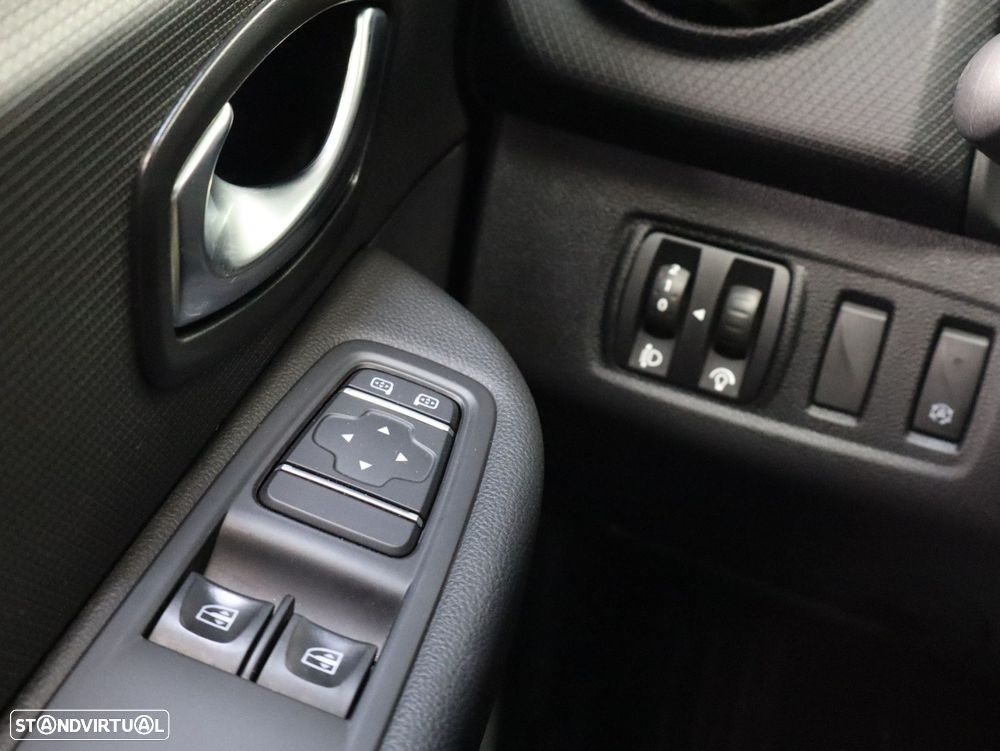 Renault Clio Sport Tourer 0.9 TCe Limited - 17