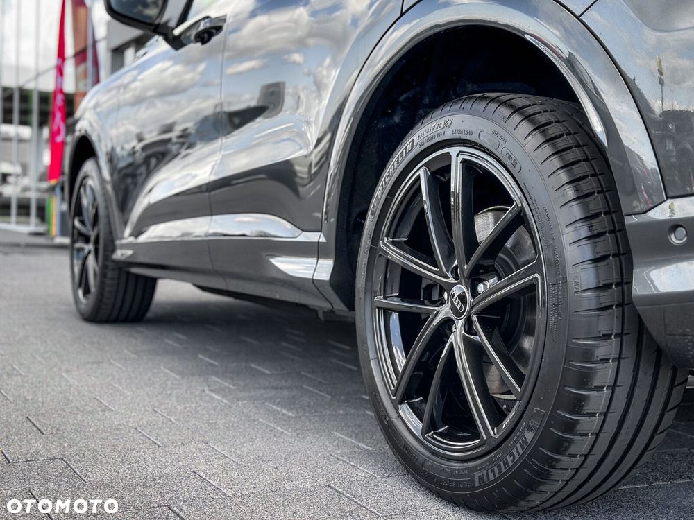 Audi SQ5 - 11