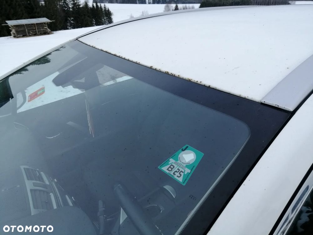 Toyota Avensis 2.0 D-4D Active - 9