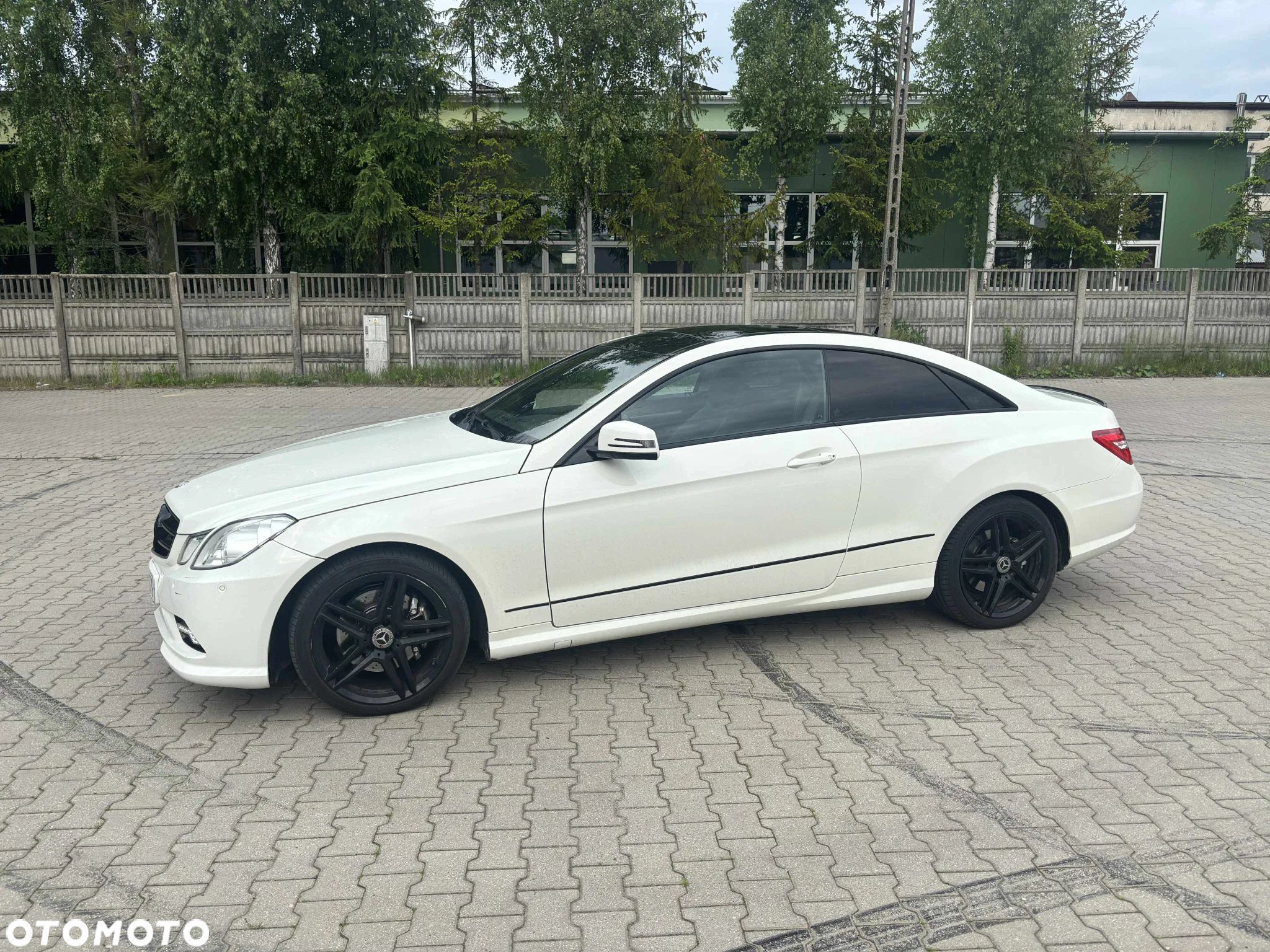 Mercedes-Benz Klasa E 350 CDI BlueEff - 1