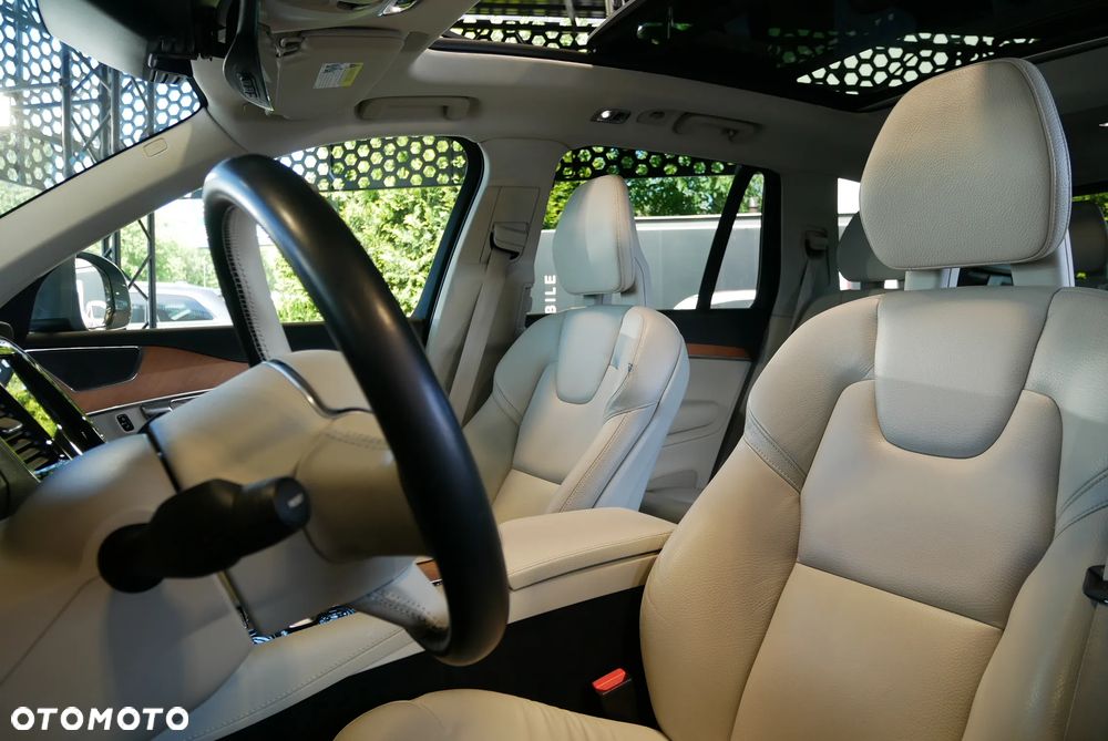 Volvo XC 90 T8 AWD Plug-In Hybrid Inscription 6os - 12
