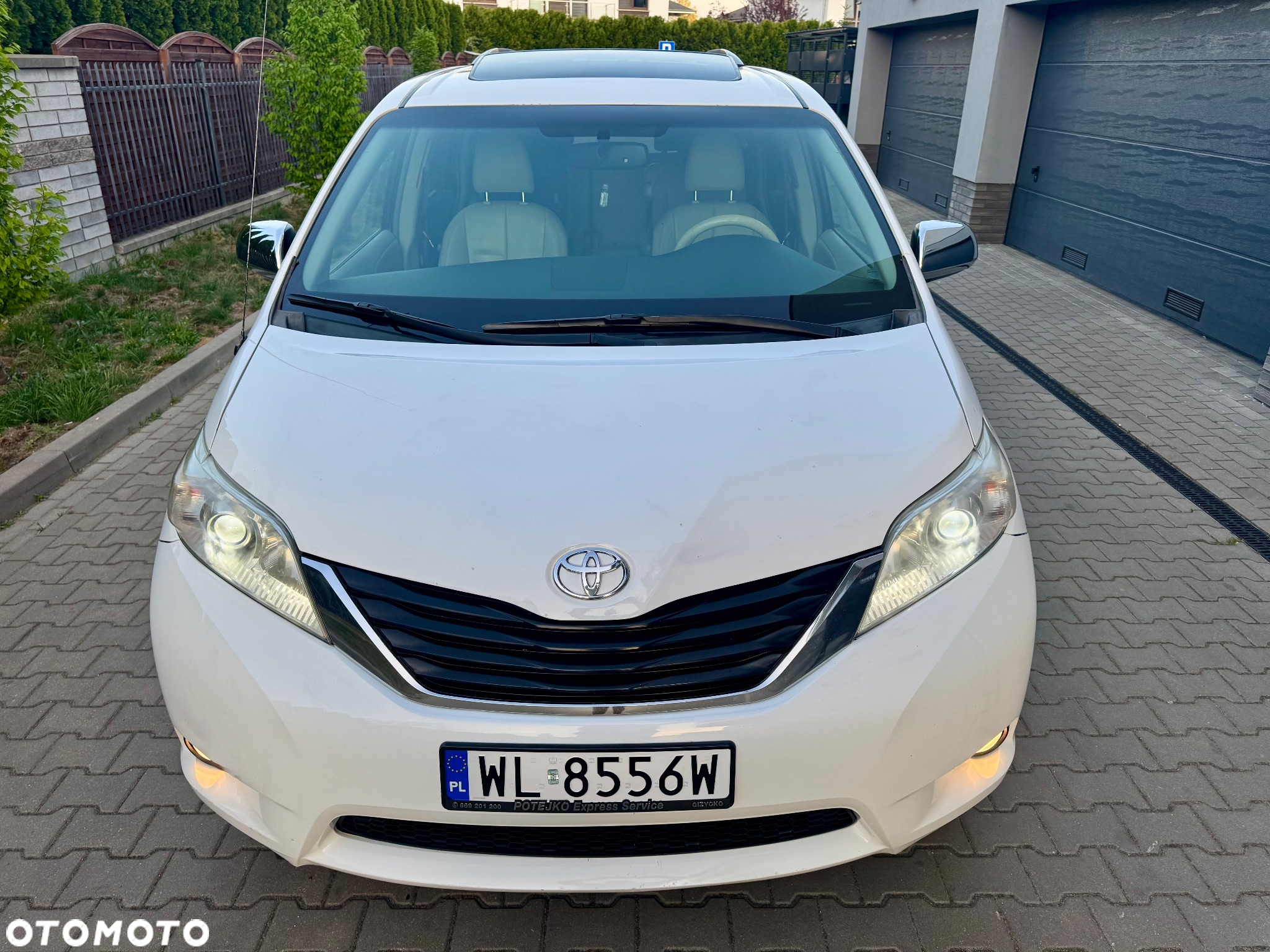 Toyota Sienna 3.5 V6 - 2
