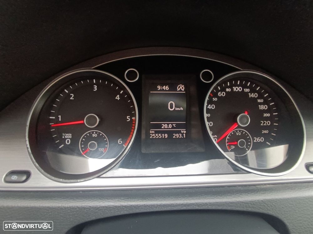 VW Passat Variant 1.6 TDI BlueMotion - 8