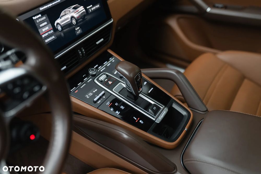 Porsche Cayenne E-Hybrid - 26