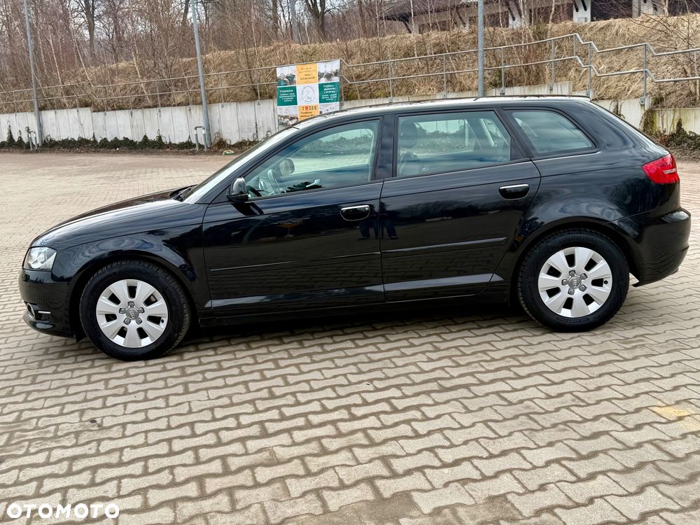 Audi A3 Sportback 1.6 TDI Attraction - 32