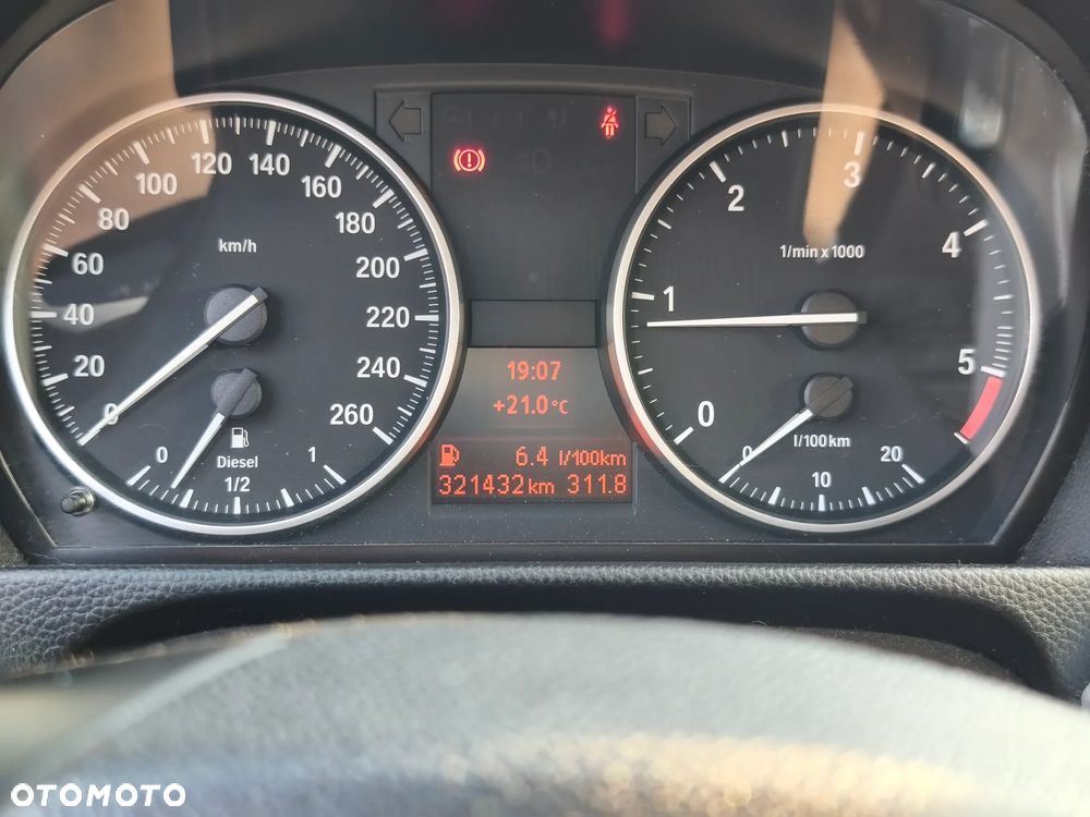 BMW Seria 3 320d - 4