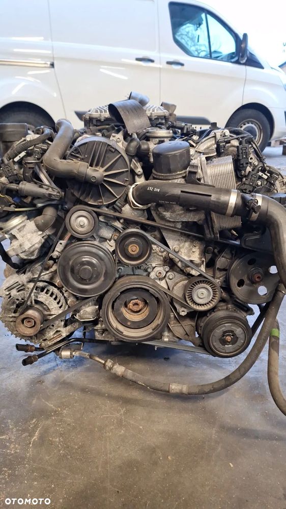 Silnik Mercedes  SL 3.5 272.966 07r kompletny - 1
