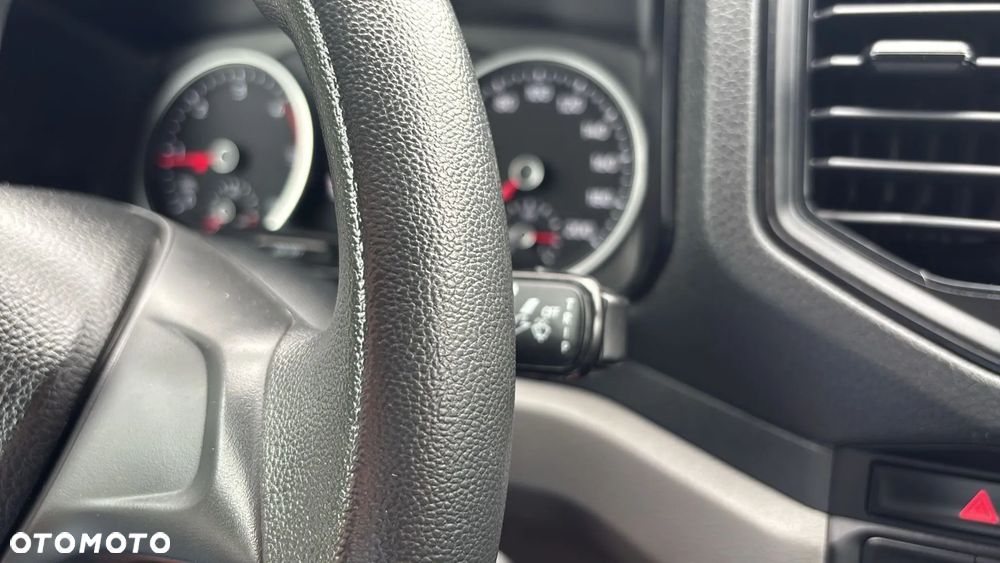 Volkswagen Crafter - 13