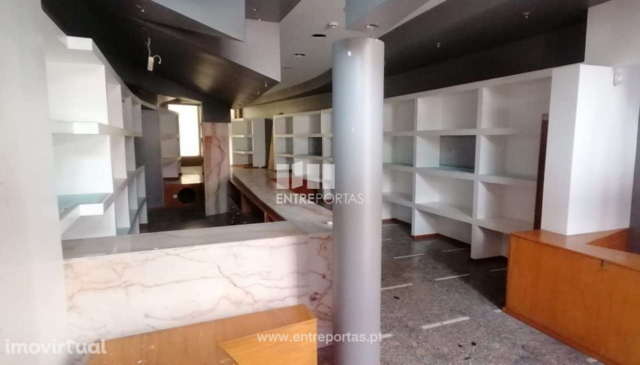 Venda de Loja no centro da cidade, Póvoa de Varzim - Grande imagem: 3/6
