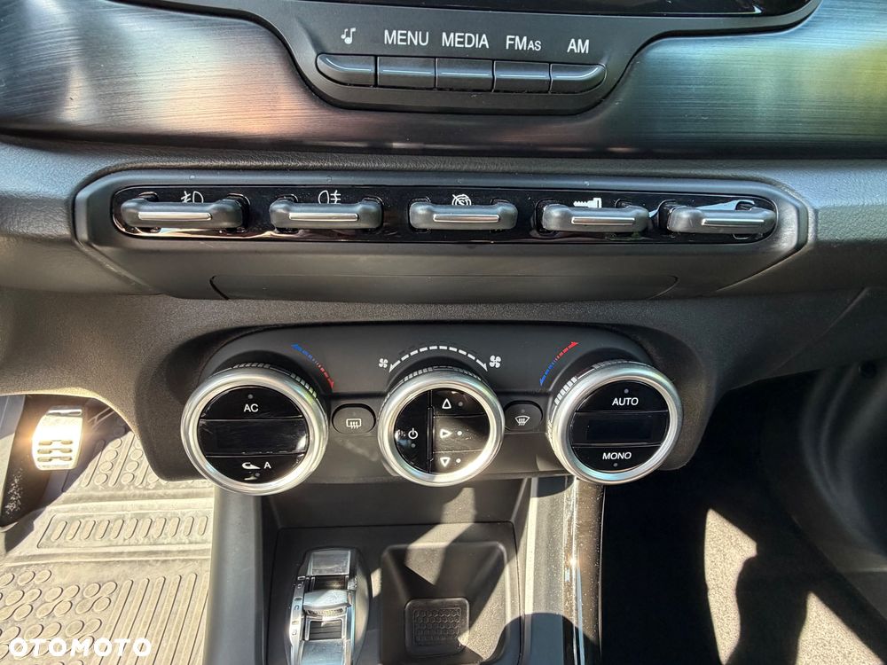 Alfa Romeo Giulietta 1.4 TB MultiAir Distinctive - 17