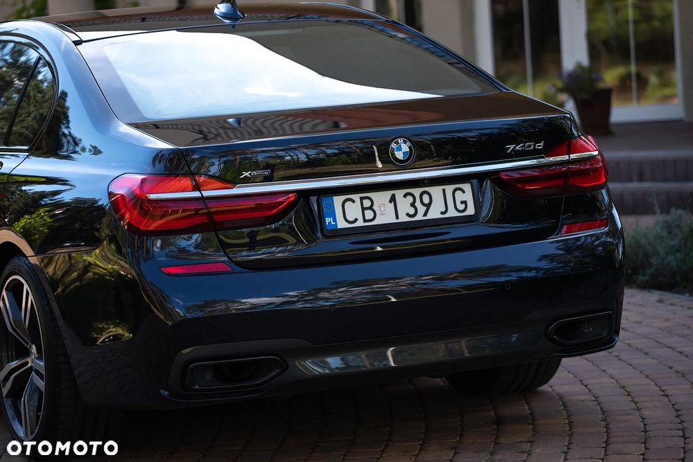 BMW Seria 7 - 8