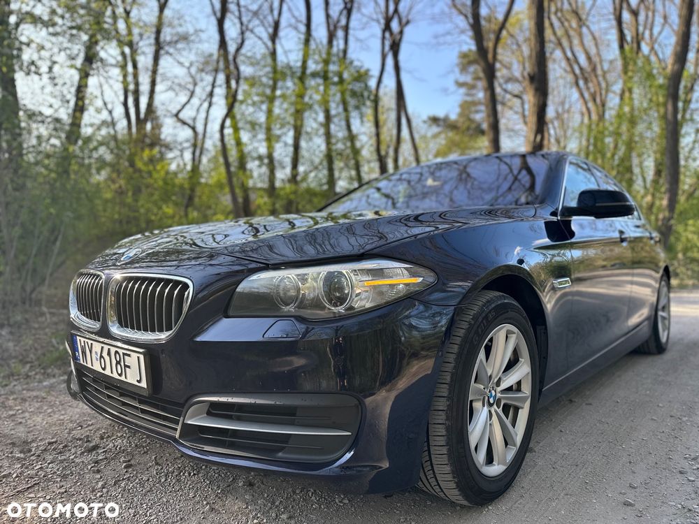BMW Seria 5 528i xDrive - 10