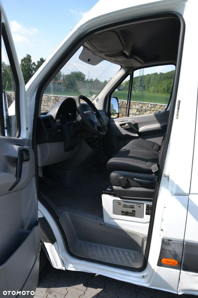 Mercedes-Benz Sprinter - 12