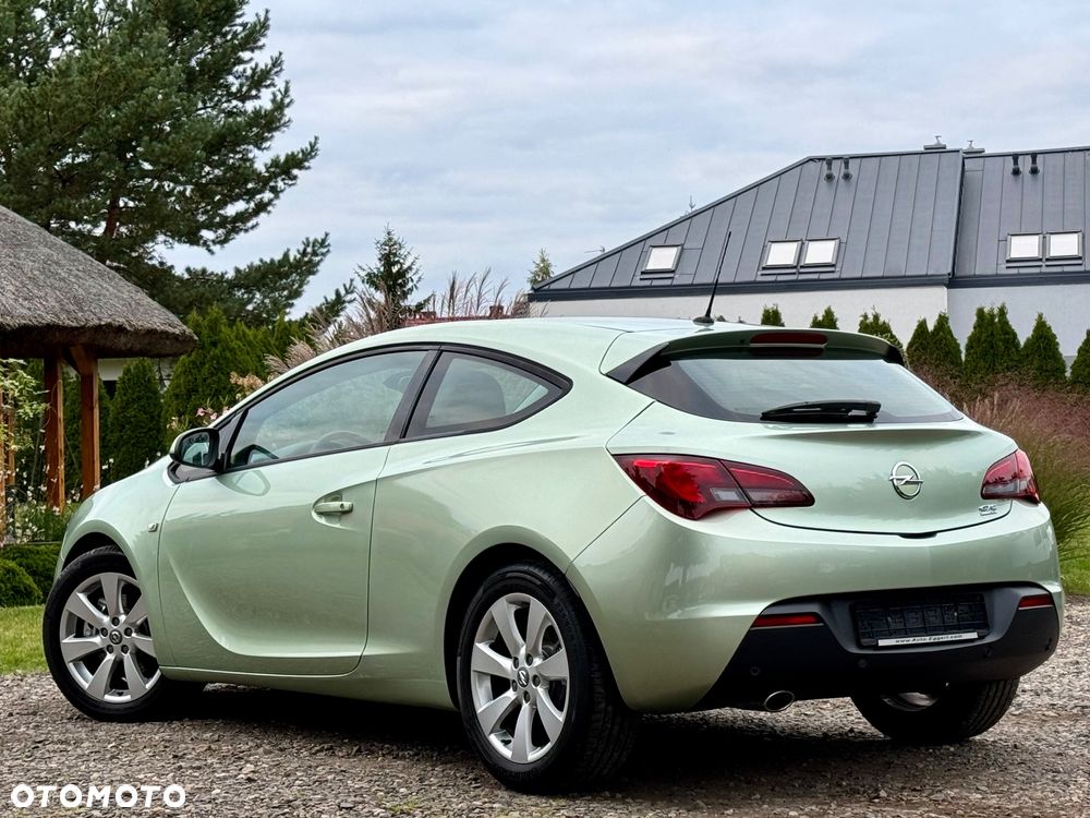 Opel Astra IV GTC 1.4 T Active - 8