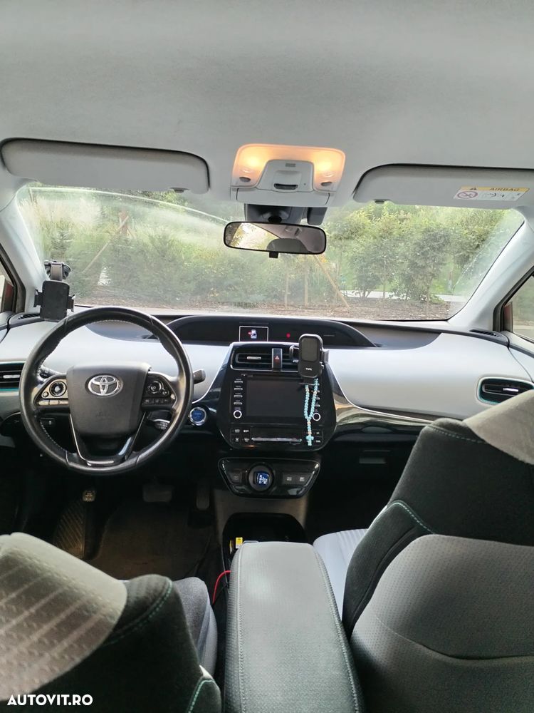 Toyota Prius - 12