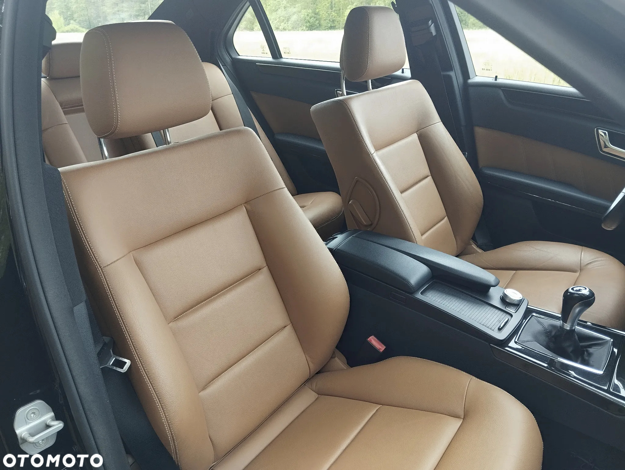 Mercedes-Benz Klasa E 200 BlueEFFICIENCY Avantgarde - 25