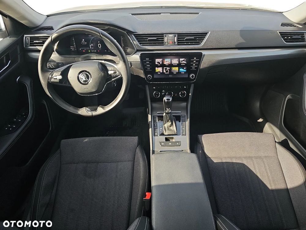 Skoda Superb 2.0 TDI SCR 4x4 Style DSG - 8