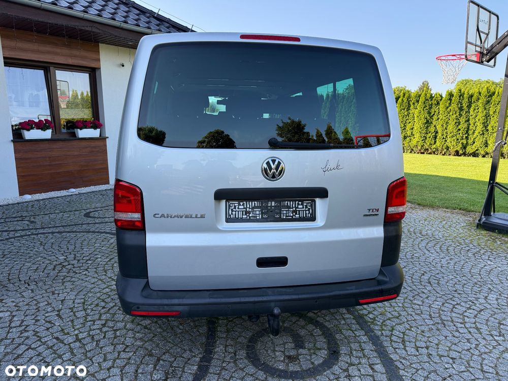 Volkswagen Caravelle - 8