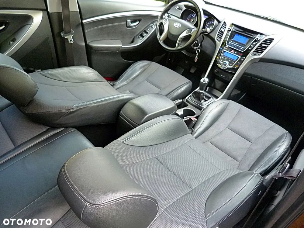 Hyundai i30 1.4 Fifa World Cup Edition - 11