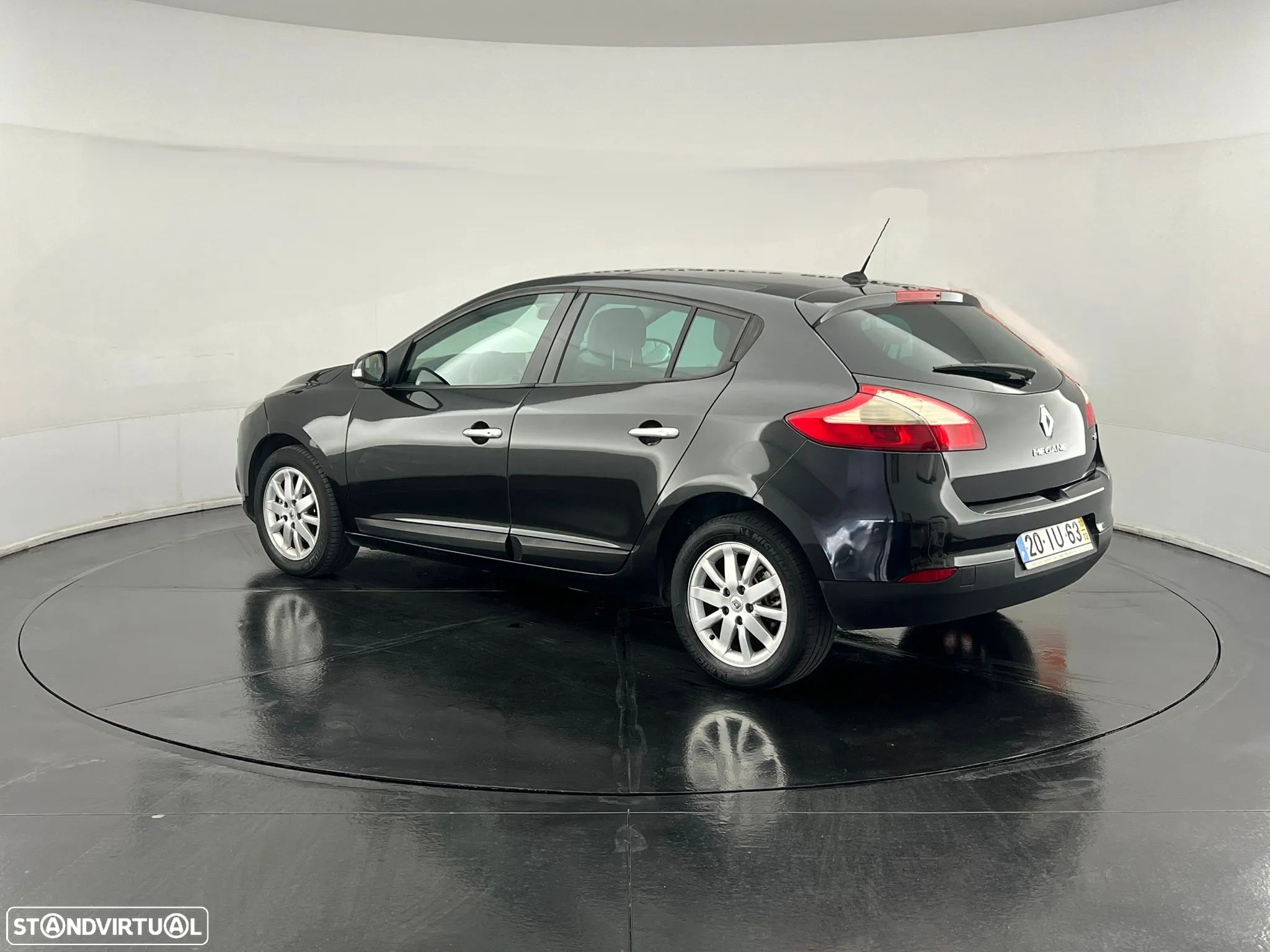 Renault Mégane 1.5 dCi Dynamique - 4