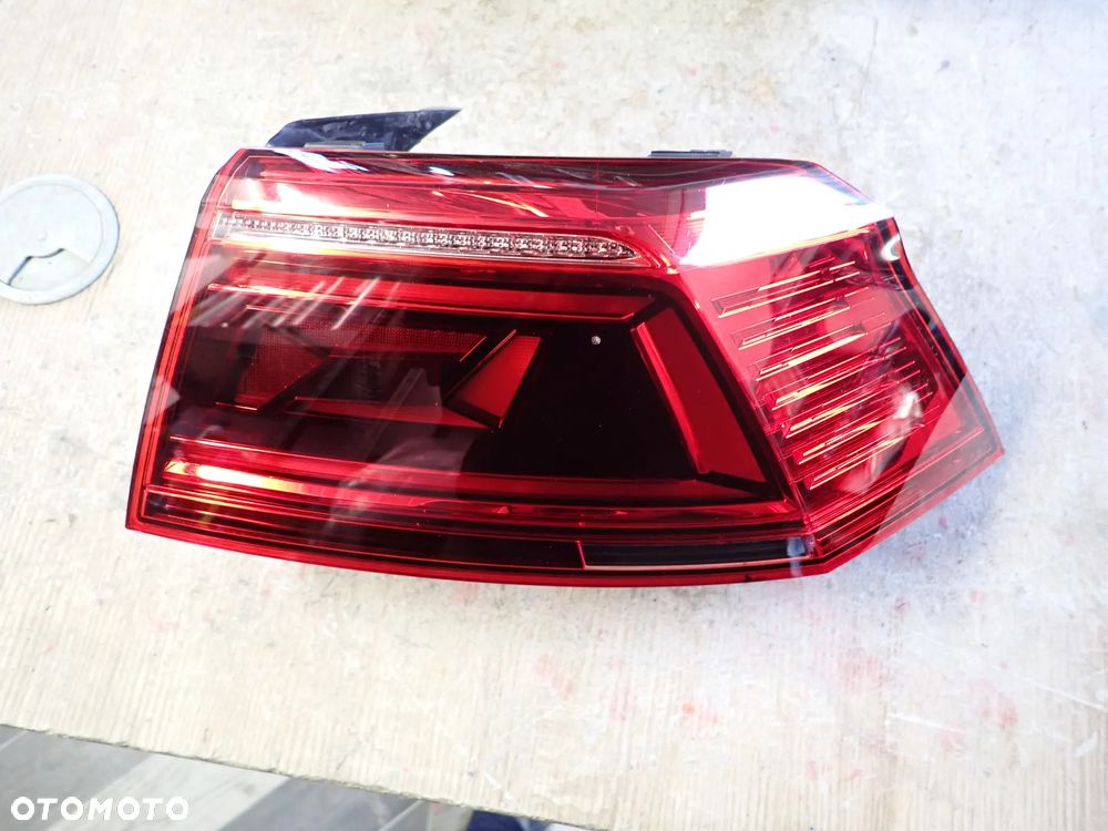 VW PASSAT B8 LIFT MATRIX SEDAN LAMPA PRAWY PRAWA TYŁ TYLNA EUROPA 3G5945208F - 1
