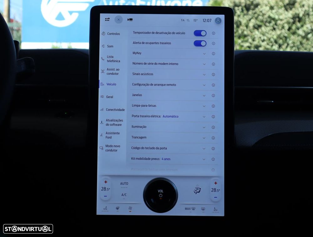 Ford Mustang Mach-E Standard - 50