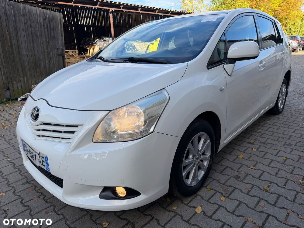 Toyota Corolla Verso 2012 photo 3