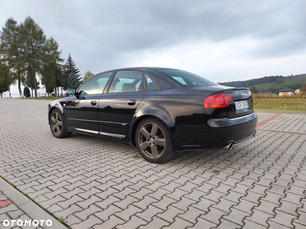 Audi A4 Limousine